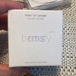 RMS Beauty Tinted 'Un' Powder in White Box